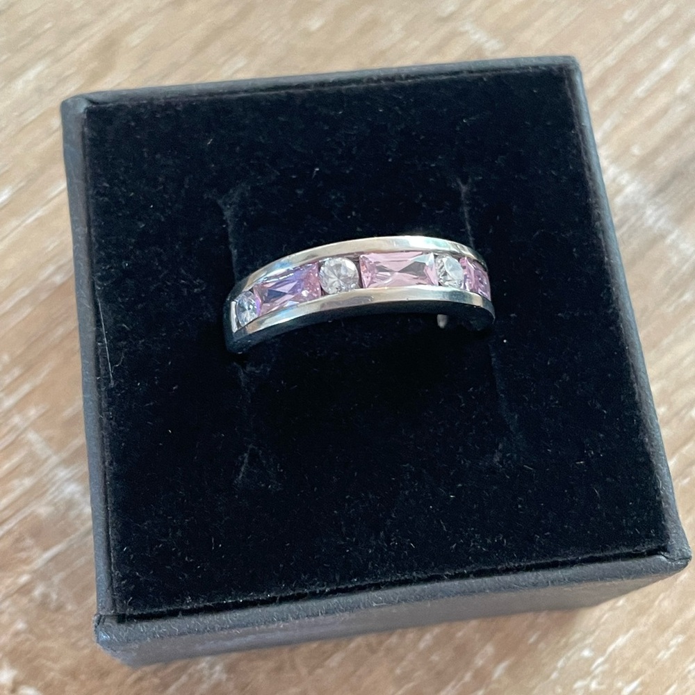 Rose quartz and CZ solid 925 size 8 ring
